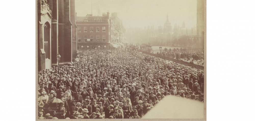 Crowds gather on King’s Parade to hear the 1897 vote to admit women to the University 